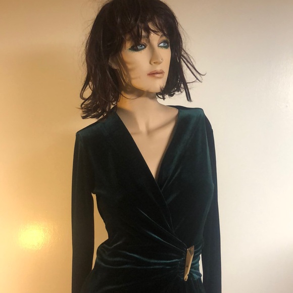 MUST LOOK...CLASSY Calvin Velvet - Picture 4 of 10